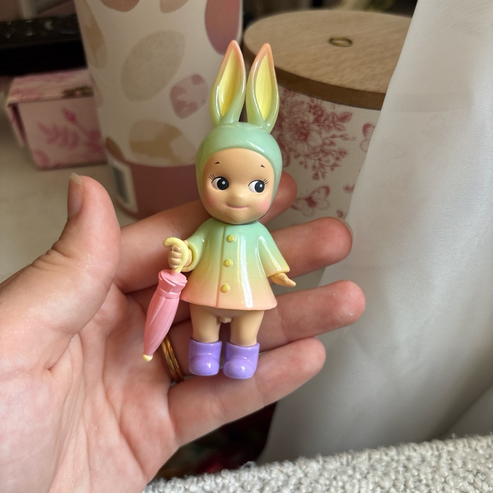 Rainy day series secret sonny angel